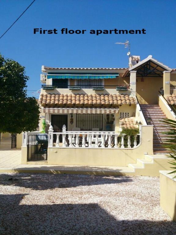 Apartment In Villamartin Стая снимка